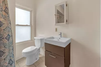 21 Graham Ave, Paterson, NJ 07524 - Photo 9