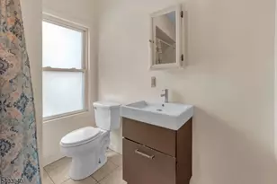 21 Graham Ave, Paterson, NJ 07524 - Photo 9