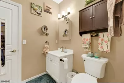 520 Victor St #8, Saddle Brook Township, NJ 07663 - Photo 15