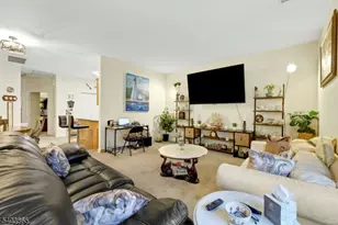 520 Victor St, Saddle Brook Township, NJ 07663 - Photo 3