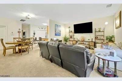 520 Victor St #8, Saddle Brook Township, NJ 07663 - Photo 7