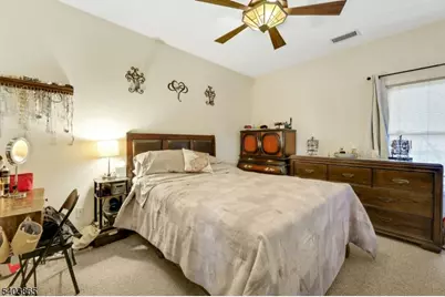 520 Victor St #8, Saddle Brook Township, NJ 07663 - Photo 11