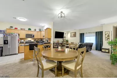 520 Victor St #8, Saddle Brook Township, NJ 07663 - Photo 3