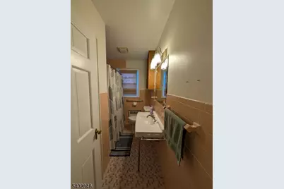 104 Fenner Ave, Clifton, NJ 07013 - Photo 11