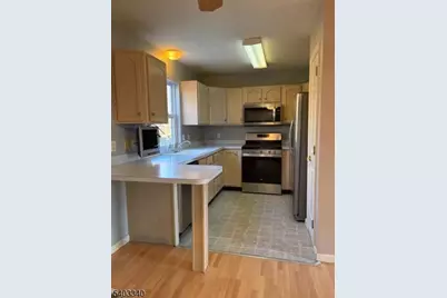 8 Holly Dr., Hamburg, NJ 07419 - Photo 9