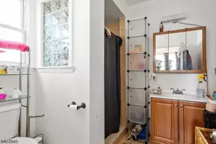 8 Treacy Ave, Newark, NJ 07108 - Photo 7