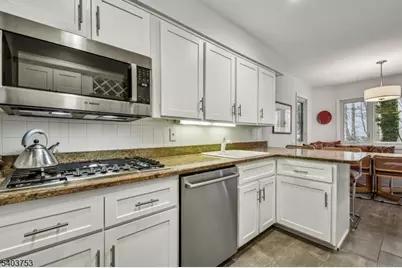 4 Brandywine Ct, Scotch Plains Township, NJ 07076 - Photo 13