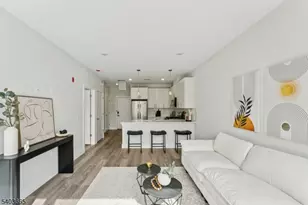 140 W Webster Ave, Roselle Park, NJ 07204 - Photo 3