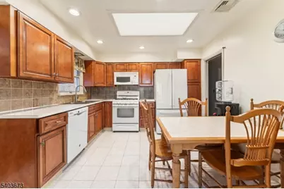 60 White Oak Rd, Parsippany, NJ 07054 - Photo 5