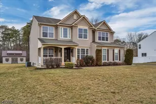 211 Ripley Ct, Monroe Township, NJ 08094 - Photo 3