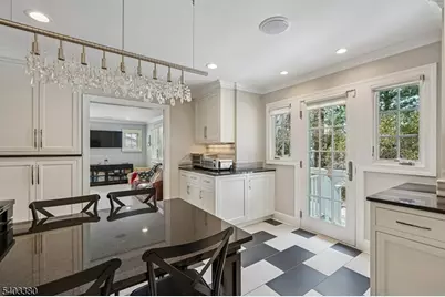 6 Lorraine Rd, Summit, NJ 07901 - Photo 9