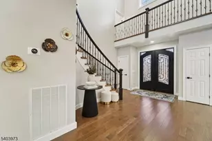 24 Holmes Ln, Wayne Twp., NJ 07470 - Photo 5