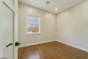 24 Holmes Ln, Wayne Twp., NJ 07470 - Photo 29