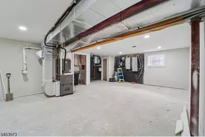 24 Holmes Ln, Wayne Twp., NJ 07470 - Photo 35