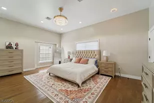 24 Holmes Ln, Wayne Twp., NJ 07470 - Photo 23