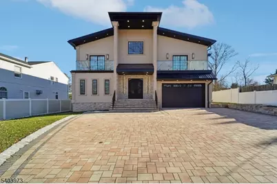 24 Holmes Ln, Wayne Twp., NJ 07470 - Photo 1