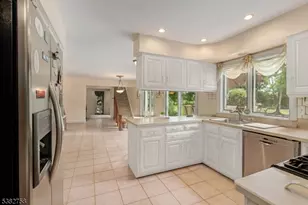 526 County Rd 579, Raritan Township, NJ 08551 - Photo 13