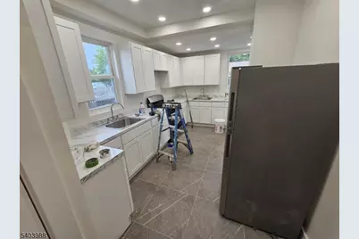 200 W Curtis St #1, Linden, NJ 07036 - Photo 5