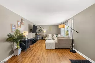 15 Fordham Rd, Franklin Township, NJ 08873 - Photo 3