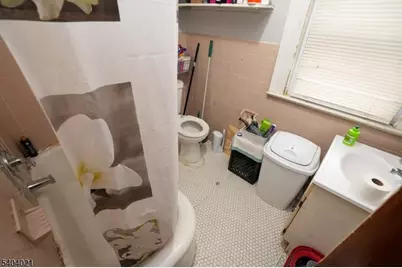 425 Dewitt Ave, Belleville, NJ 07109 - Photo 11