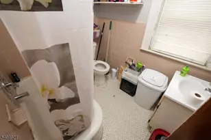 425 Dewitt Ave, Belleville, NJ 07109 - Photo 11