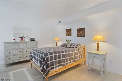 1004 Unicorn Way #2, Clifton, NJ 07011 - Photo 9