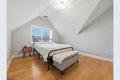 28A Gates Ave #A, Summit, NJ 07901 - Photo 17