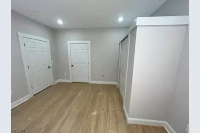 60 Cambridge St, East Orange, NJ 07018 - Photo 5