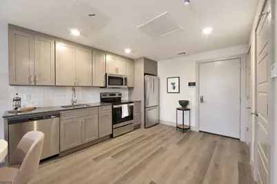 548 Franklin Ave, Belleville, NJ 07109 - Photo 3