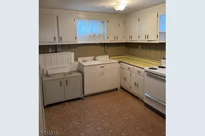 110 N 20th St, Kenilworth, NJ 07033 - Photo 9