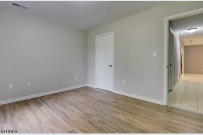 131 Schley St, Newark, NJ 07112 - Photo 15