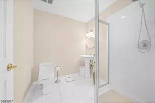 8 Hemingway Dr, Alexandria Township, NJ 08848 - Photo 29