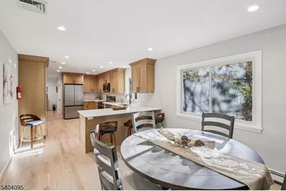 24 Arapaho Trl, Sparta Township, NJ 07871 - Photo 7