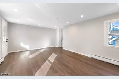 17 Grant St, Dover, NJ 07801 - Photo 5