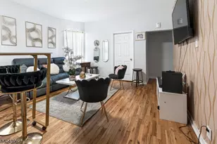 492 E 26th St, Paterson, NJ 07514 - Photo 17