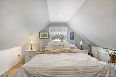 413 Diggles Pl, Vernon, NJ 07422 - Photo 11