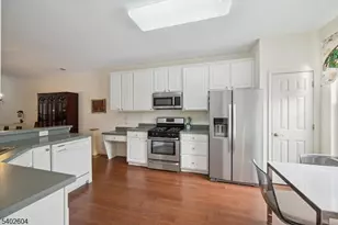 17 Ebersohl Cir, Readington Twp., NJ 08889 - Photo 7