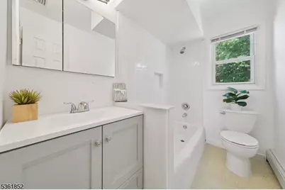 578 Winchester Ave, Union Township, NJ 07083 - Photo 11