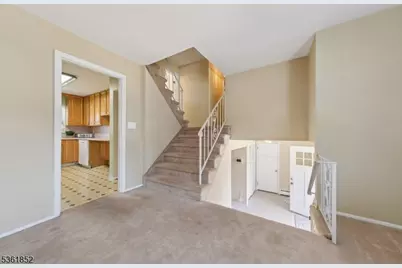 578 Winchester Ave, Union Township, NJ 07083 - Photo 3