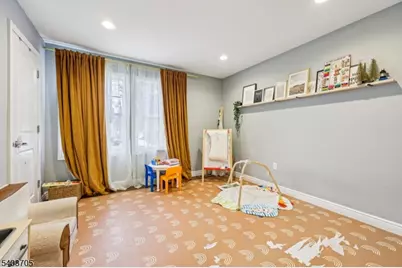 3-15 Lyons Ave, Fair Lawn, NJ 07410 - Photo 9