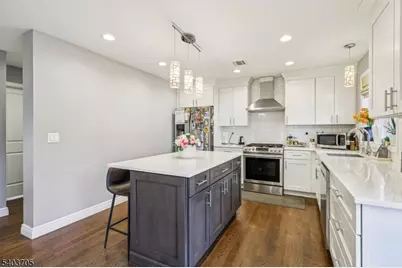 3-15 Lyons Ave, Fair Lawn, NJ 07410 - Photo 7