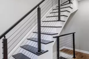 299 Halladay St, Jersey City, NJ 07304 - Photo 5