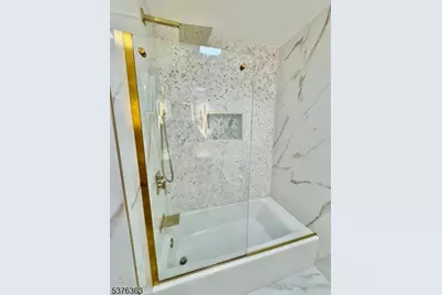 118 Irvine Turner Blvd, Newark, NJ 07103 - Photo 5