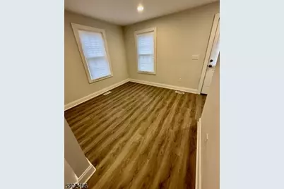 26 Garibaldi St, Bernardsville, NJ 07924 - Photo 9