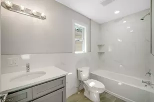 146 N 15th St Apt, East Orange, NJ 07017 - Photo 11