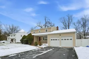 725 Anna Pl, North Plainfield, NJ 07063 - Photo 5