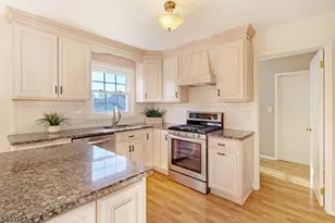 70 Tiffany Dr, East Hanover Township, NJ 07936 - Photo 9