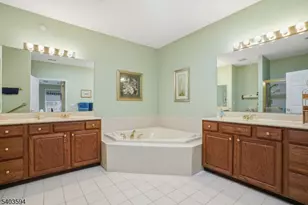 811 Holly Ln, Cedar Grove, NJ 07009 - Photo 23