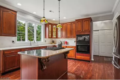 16 Surry Lane16, Franklin Township, NJ 08802 - Photo 9