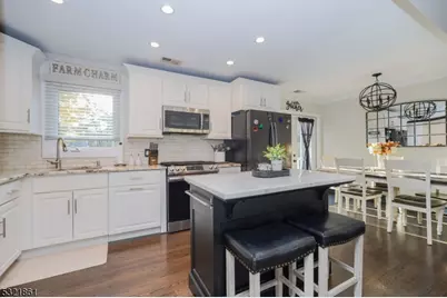 13 Bartle Rd, Franklin Township, NJ 08873 - Photo 9